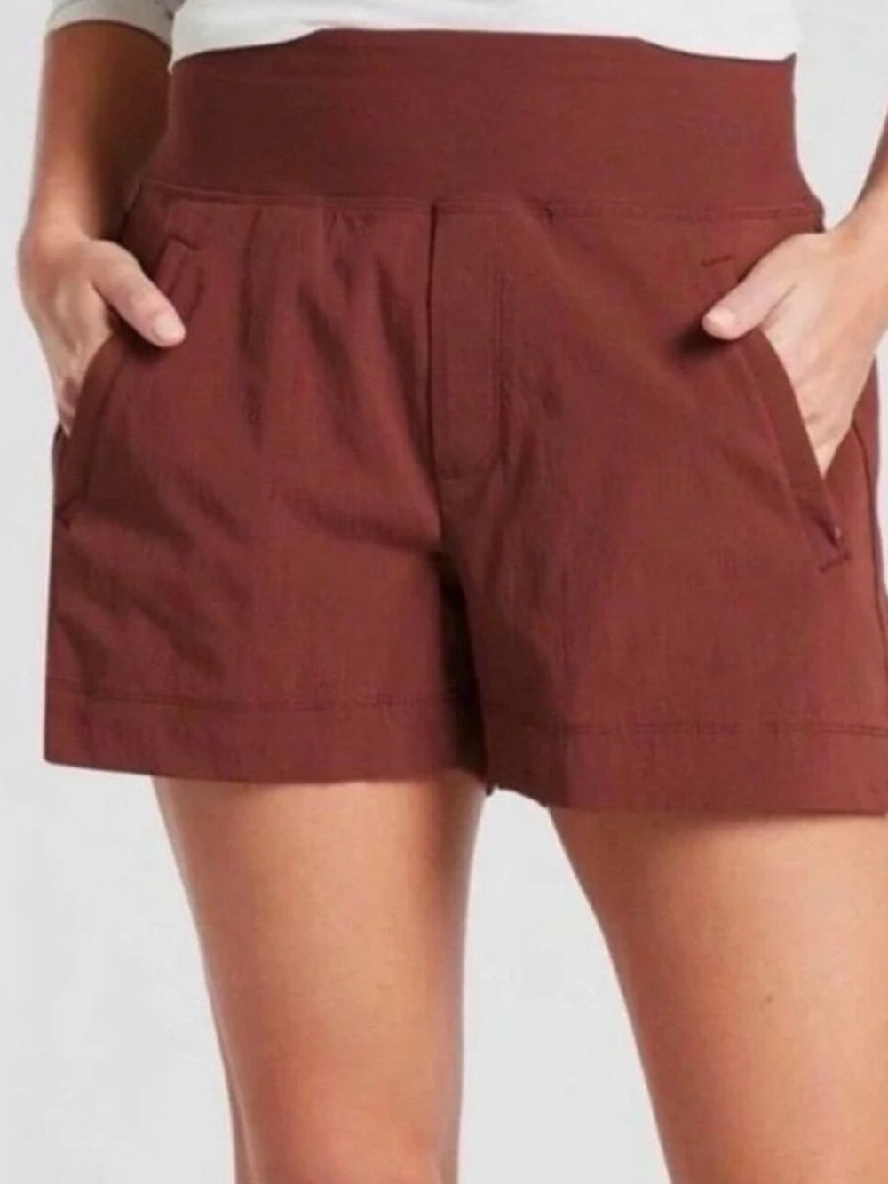 Athleta Trekkie North Mid Rise Short 0